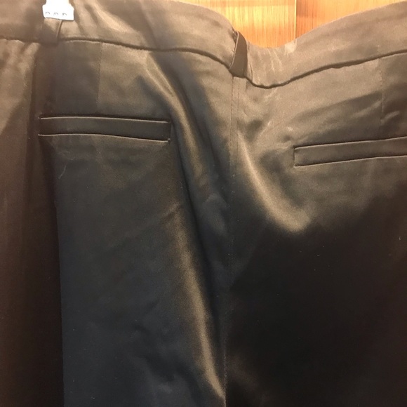 Melanie Lyne Black Satiny Dress Pants - Size 10 - Picture 4 of 8